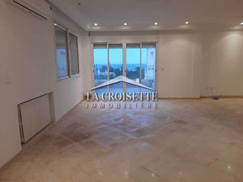 Appartement S+3 vue sur mer à La Marsa